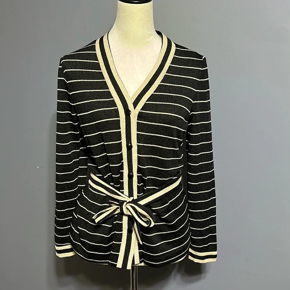 Caron long sleeve size small/medium. Vintage sweater top